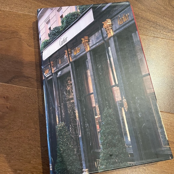NWOT Cartier book - Picture 2 of 3